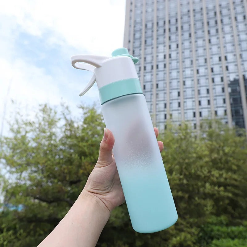 Bouteille d’eau 700 ml avec spray – Sans BPA